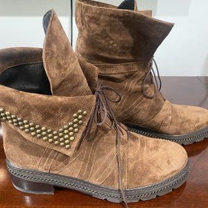 Stuart Weitzman Women's Brown Suede Yadastud Studded Combat Boots Booties 8.5